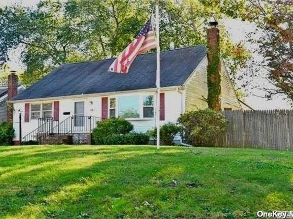 62 Murdock Street, South Huntington NY 11746