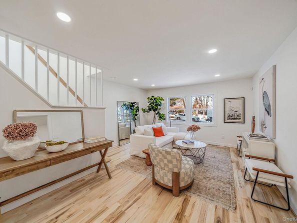 27 Atlantic Drive, Sound Beach NY 11789