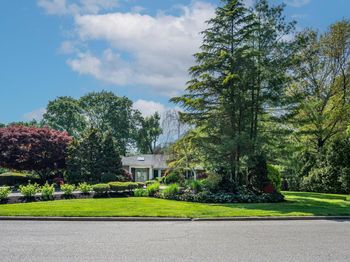 2 Yukon Drive