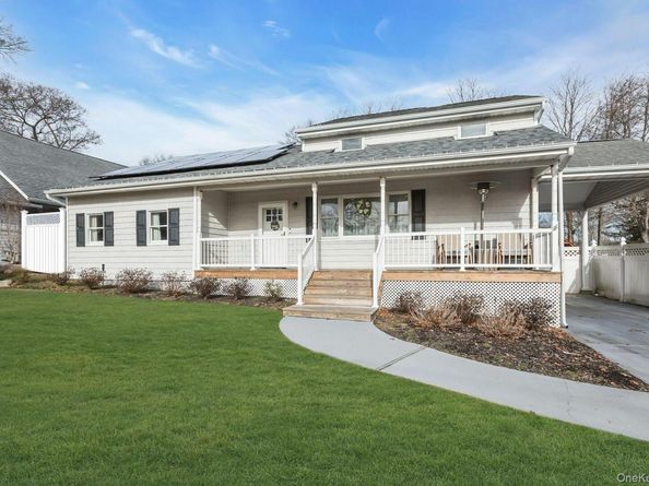 37 Weichers Avenue, Ronkonkoma NY 11779