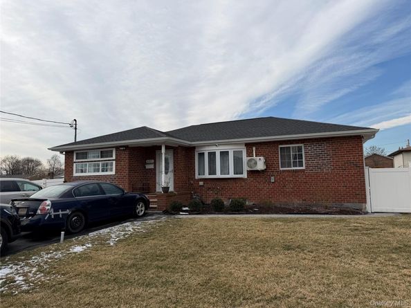 458 Carlls Path, Deer Park NY 11729