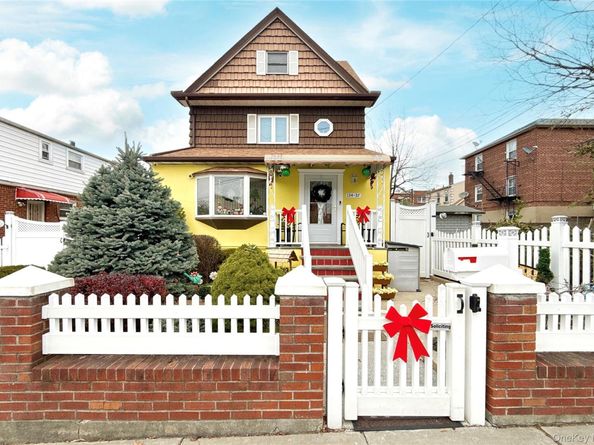 13437 58th Road, Flushing NY 11355