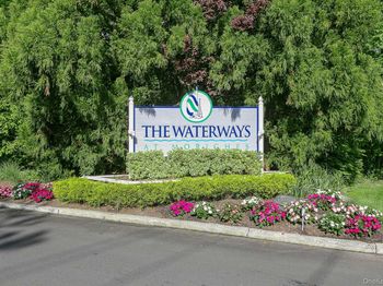 477 Woodscreek Court