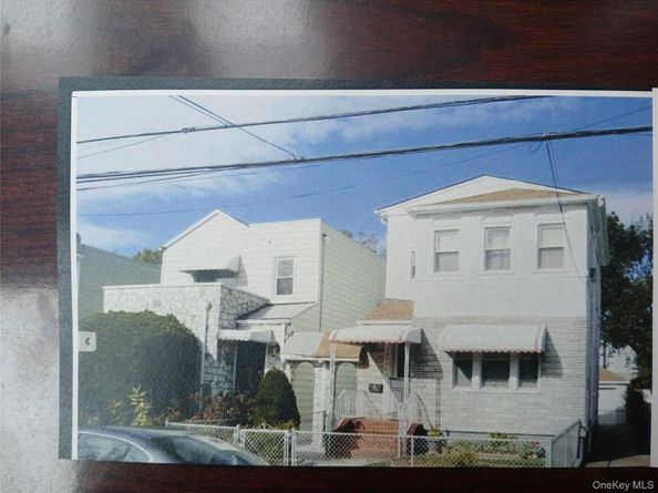 13528 232nd Street, Laurelton NY 11413