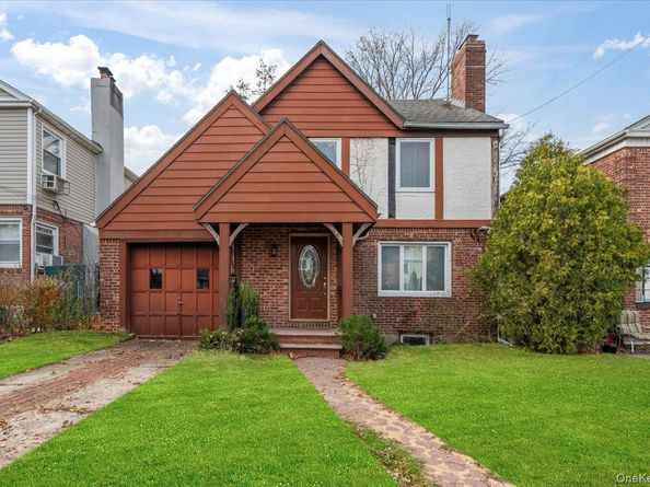 82-06 166 street, Jamaica NY 11432