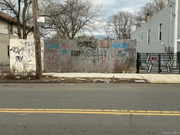 983 Crescent Street, Brooklyn NY 11208