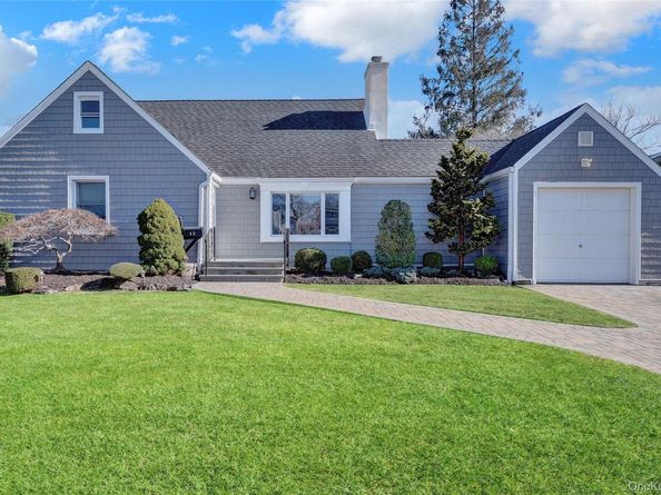 45 Gregory Avenue, Merrick NY 11566