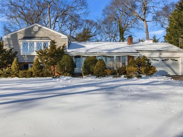 83 Woodlawn Avenue, East Moriches NY 11940