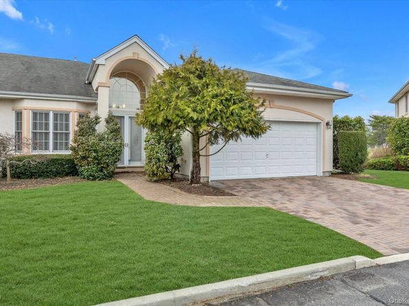 236 Altessa Boulevard, Melville NY 11747