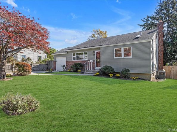 16 E. Cortelyou Street, Huntington Station NY 11746