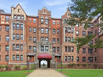 23 Old Mamaroneck Rd