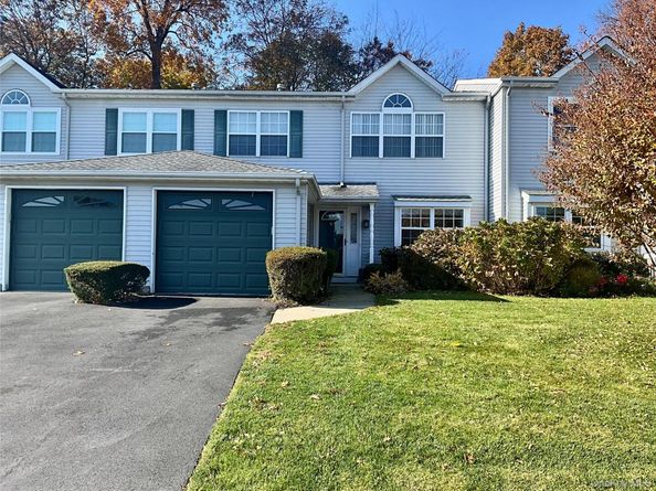 12 Horizon Court, Huntington NY 11743