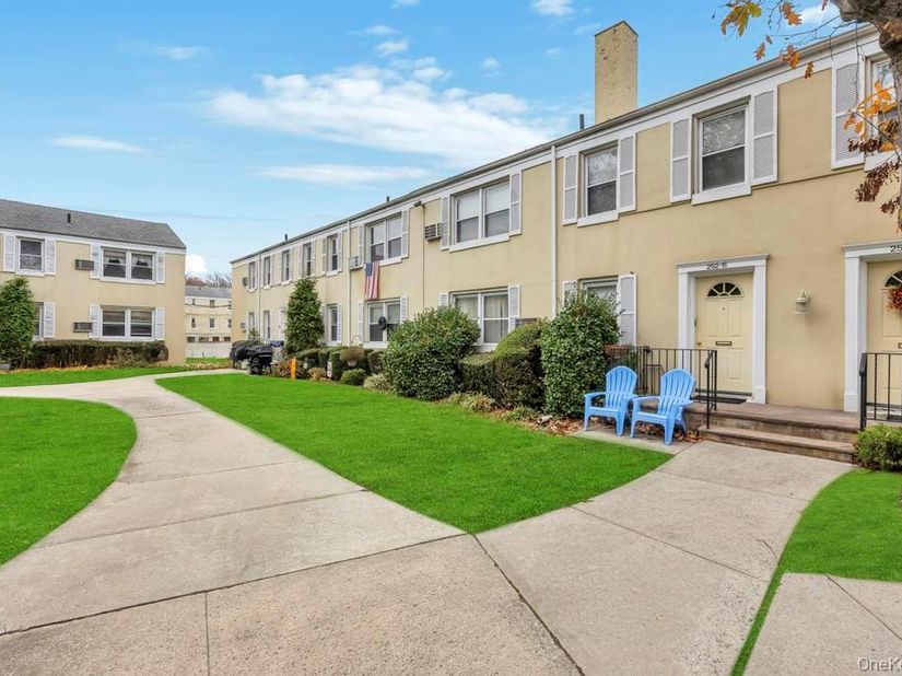 252-15 72nd Avenue 166A, Bellerose NY 11426