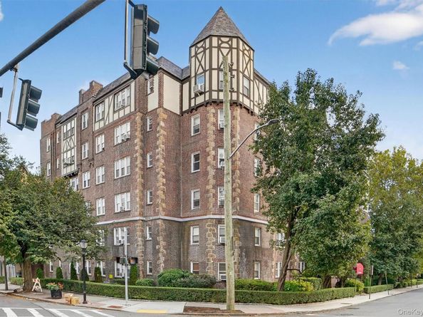 294 Bronxville Road 4C, Bronxville NY 10708