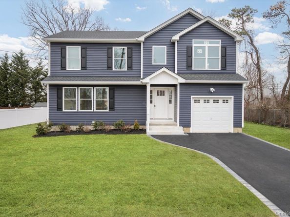 15 Dubois Avenue, Amityville NY 11701