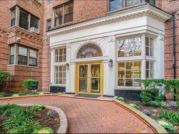 69-40 Yellowstone Boulevard