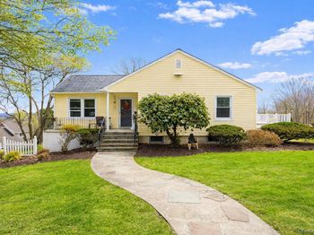 17 Greenwood Drive