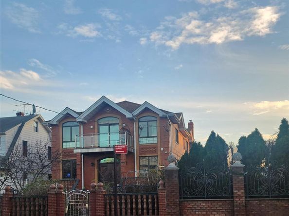 13910 14th Avenue, Whitestone NY 11357