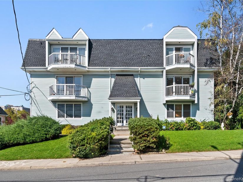 37 Harbor Lane 2A, New Rochelle NY 10805