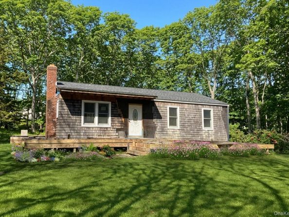 9 Clinton Street, Springs NY 11937