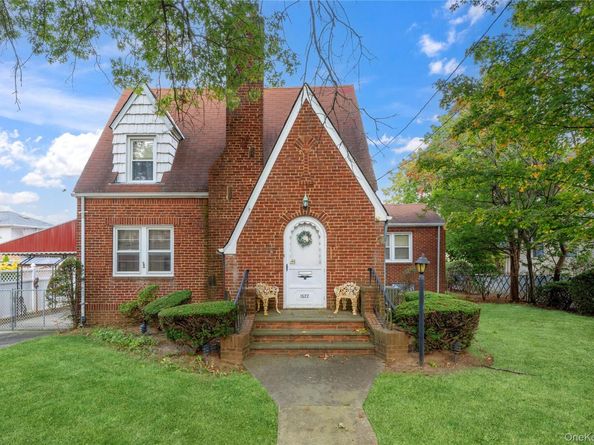 1522 Surprise Street, Elmont NY 11003