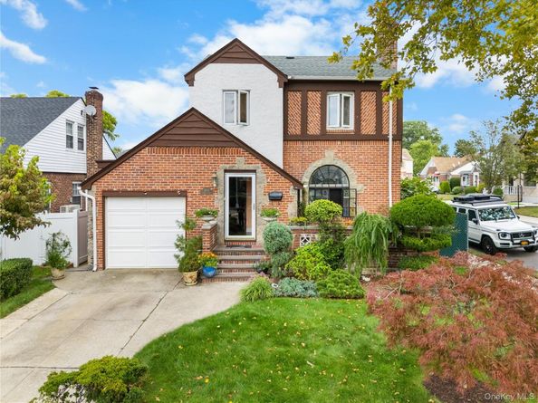 26-23 Utopia Parkway, Bayside NY 11358