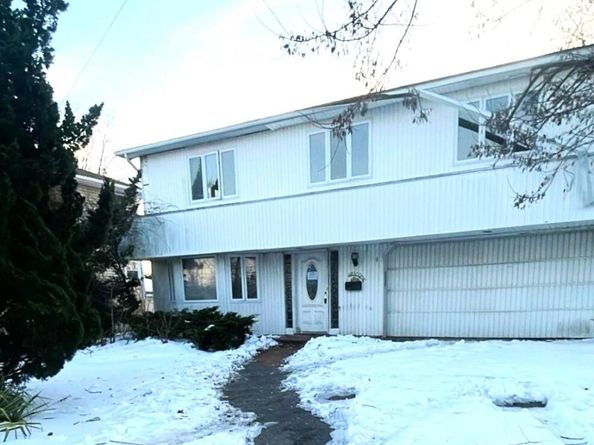 2794 Lincoln Boulevard, Merrick NY 11566