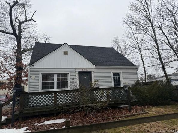 69 Saxon Avenue, Bay Shore NY 11706