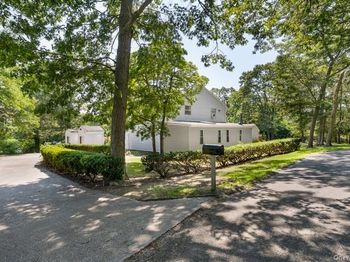 10 Sunnyside Drive