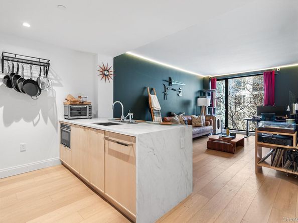 37-14 34th Street N3E, Long Island City NY 11101