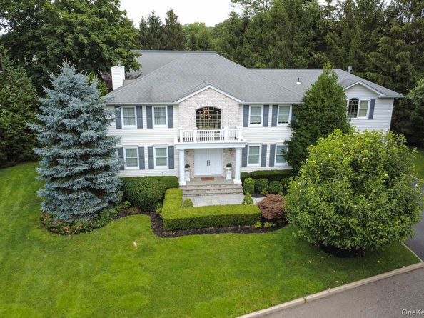 2 Gail Terrace, Glen Cove NY 11542