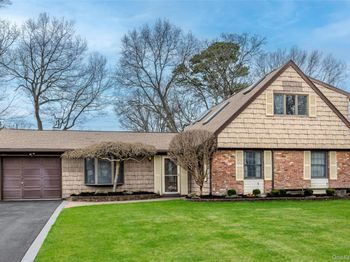 12 Westmoylan Lane