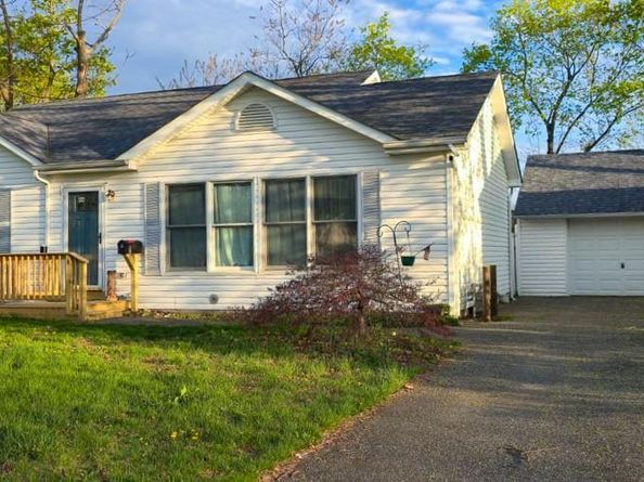 46 E Maple Street, Central Islip NY 11722