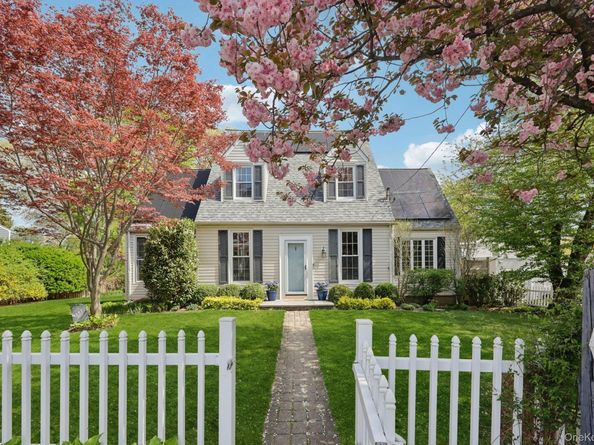 945 Harrison Drive, Centerport NY 11721