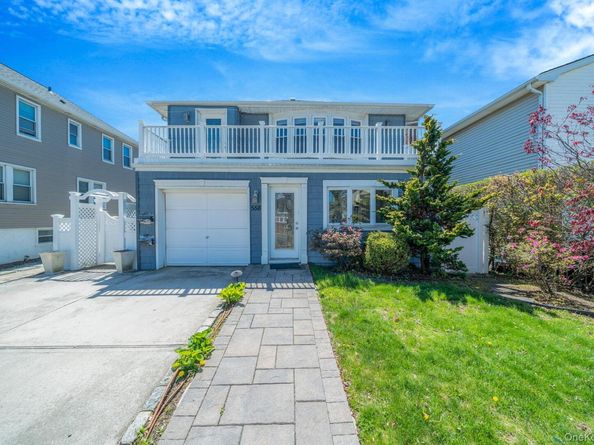 558 E Walnut Street, Long Beach NY 11561