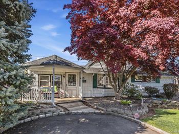 25 Summit Lane