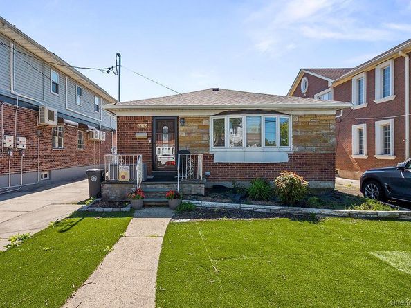 58-12 264th Street, Little Neck NY 11362