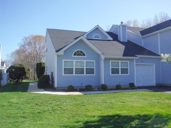 168 Hampton Vista Drive, Manorville NY 11949