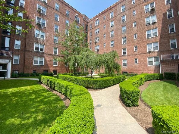 5645 Netherland Avenue 6D, Bronx NY 10471
