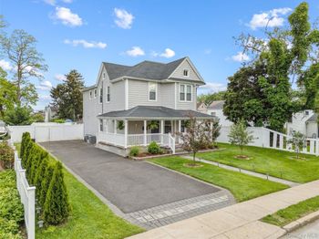 81 Pearsall Avenue