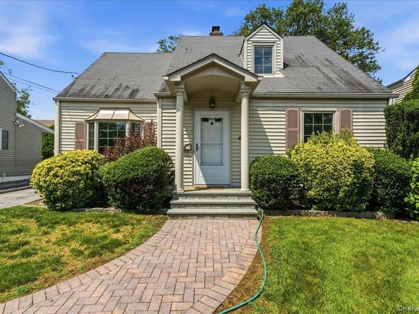 194 Lincoln Place, Eastchester NY 10709