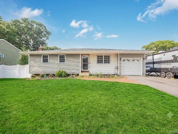 183 Cherokee Street, Ronkonkoma NY 11779