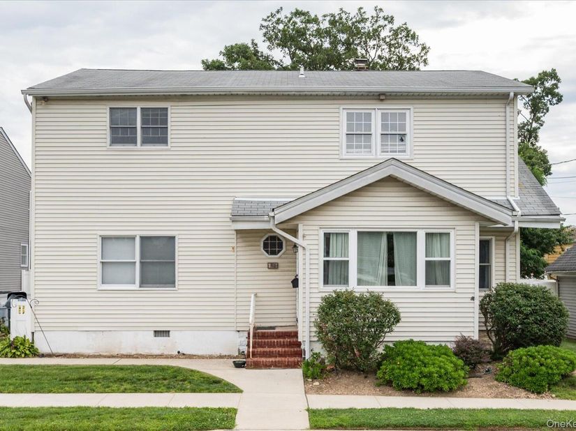 1135 Ruth Place, North Bellmore NY 11710