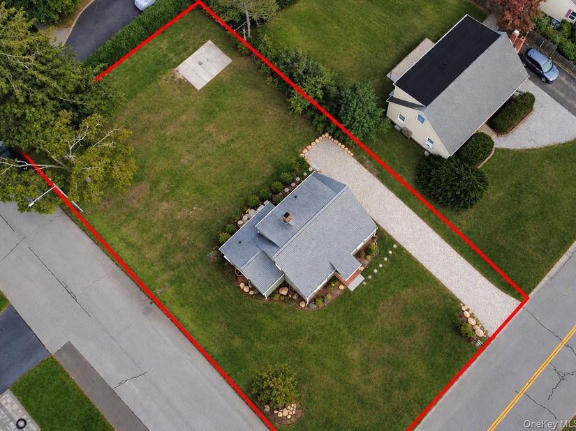 90 Sunrise Avenue, Riverhead NY 11901