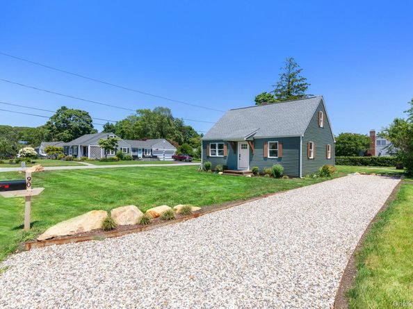 90 Sunrise Avenue, Riverhead NY 11901