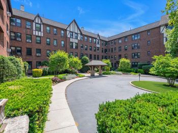 240 Bronxville Road