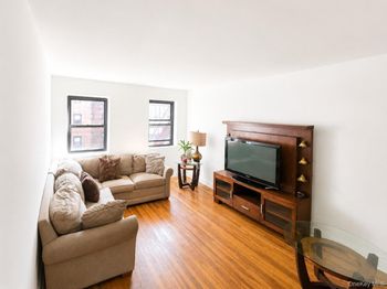 118-60 Metropolitan Avenue