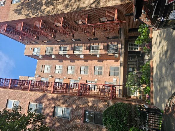 32-23 88 Street 306, East Elmhurst NY 11369