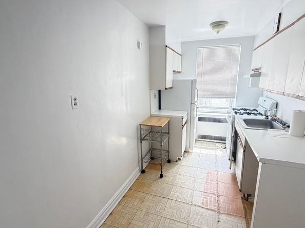 61-41 Saunders Street B67, Rego Park NY 11374