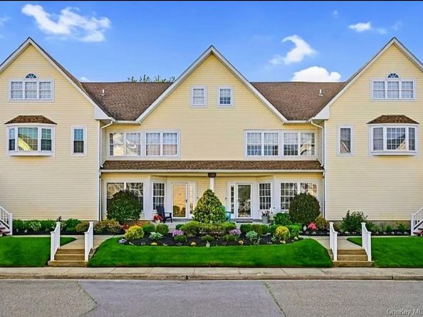 226-b Westside Avenue 23, Freeport NY 11520